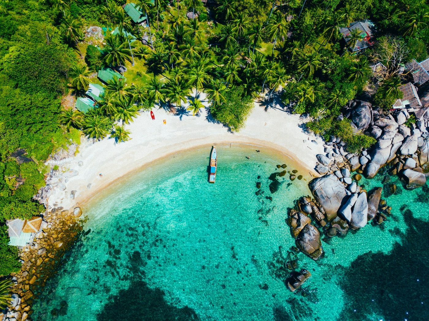 Koh Samui — secluded bay with turquoise water